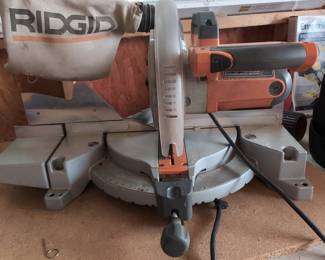 RIDGID 10-Inch Compound Miter Saw with Laser