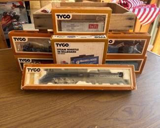 Vintage Tyco HO Scale "Steam Whistle in Billboard" Train Set with Chattanooga Locomotive