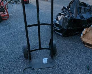 Milwaukee 800 lb Capacity Hand Truck Dolly