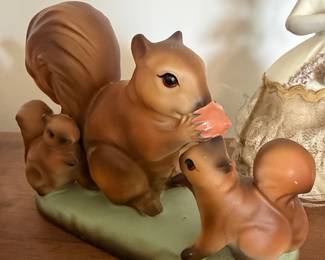 Vintage Arnart Squirrel Family Figurine