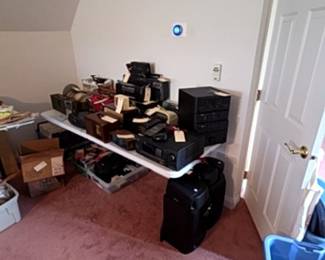 Assorted Vintage Audio Equipment