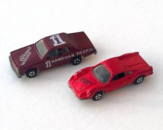 ERTL Cannonball Run Movie Lot: #11 Hawaiian Tropic Chevy & Ferrari