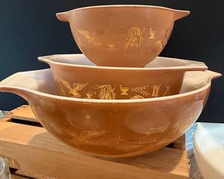 Vintage Pyrex Early American Cinderella Mixing Bowls