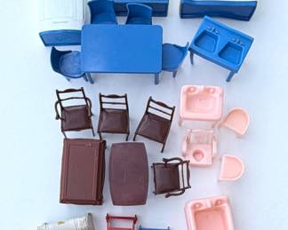 Vintage 1:16 Scale Mid-Century Plastic Dollhouse Furniture & Kitchen/Bath Room Lot