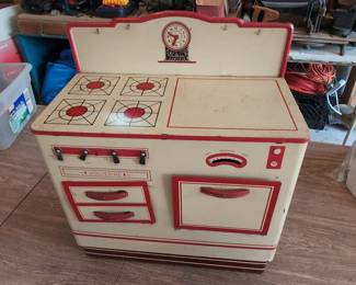 Wolverine Tin Toy Stove