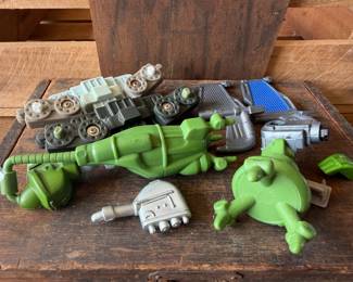 Vintage Teenage Mutant Ninja Turtles & Other Action Figure Parts Lot