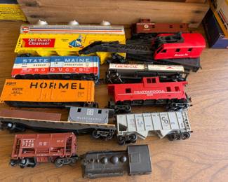 Assorted HO Scale Model Train Car Lot
