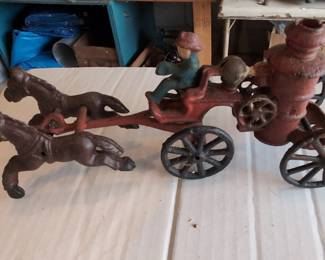 Vintage Cast Iron Horse Drawn Fire Pumper Toy