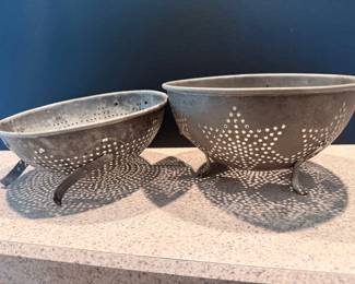 Vintage Mirro 7 Star Aluminum Colanders
