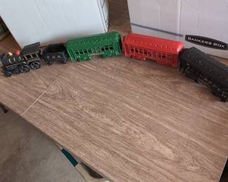 Hubley Cast Iron "Washington" Train Set