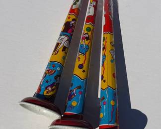 Vintage US Metal Toy Mfg. Co. Lithographed Tin Party Horns