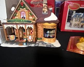 Department 56 "Needlework & Quilts" Village House