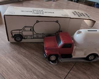 Ertl Ford F700 "Propane Truck" Coin Bank
