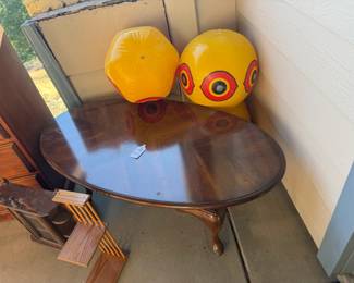 Beautiful walnut coffee table