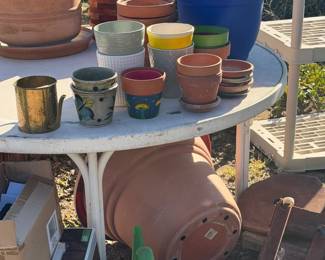 Pots of all sizes