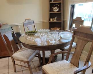 MCM Breakfast Table