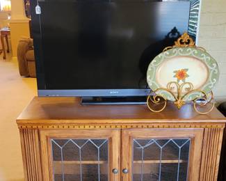 Entertainment center