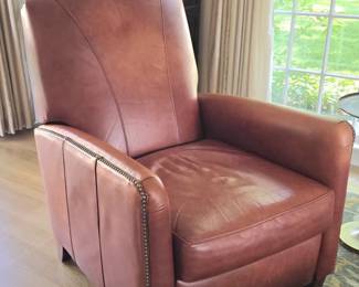 VINTAGE LEATHER RECLINER