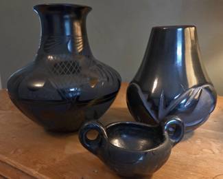 VINTAGE SOUTHWEST INDIAN POTTERY