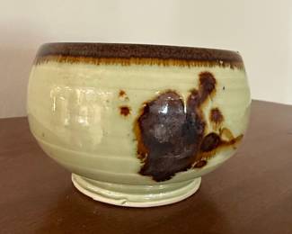 Handmade Japanese Style Ceramic Tea Bowl (Chawan) with Mottled Glaze
