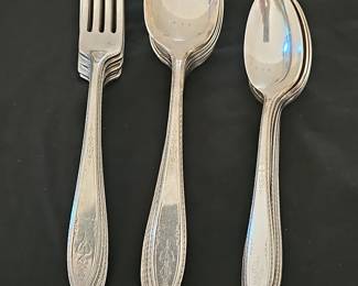 1847 Rogers Bros "Affection" Pattern Silverplate Flatware Set