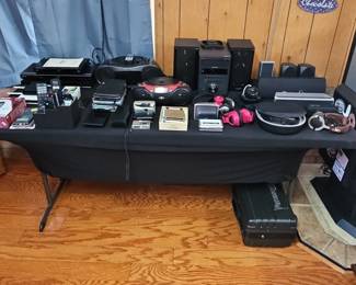 Assorted Vintage and Modern Electronics