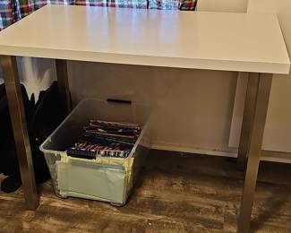IKEA LINNMON Table with Adils Legs