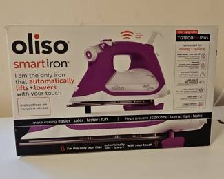 Oliso TG1600 ProPlus Smart Iron