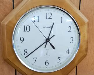 Atomix Atomic Clock