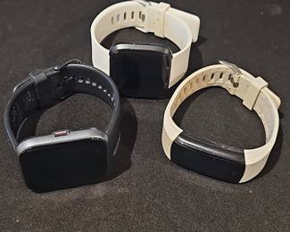 Lot of 3 Fitbit Smartwatches/Fitness Trackers (Versa Lite, Versa 2, Inspire)