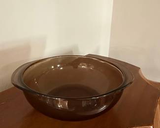 Pyrex Amber Glass 024 2-Quart Casserole Dish
