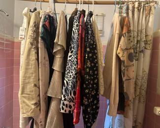 Ladies' clothes in excellent condition! Sizes 2-10