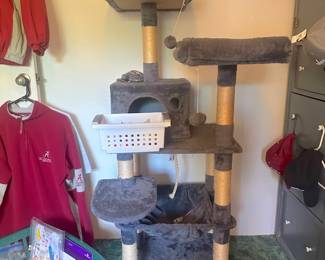 Cat Condo, Dog and Cat Toys and Supplies