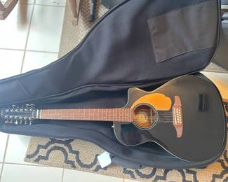 Fender Villager - beautiful twelve-string! Lovely condition!!