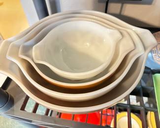 Pyrex Americana Bowl Set