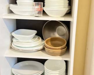 White and patterned Corelle dishes incl 1980s vintage