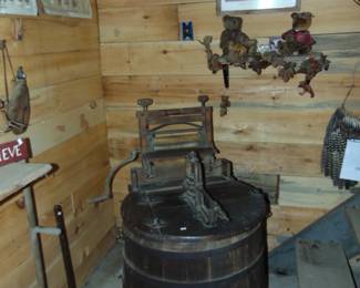 Complete antique washtub $275 obo