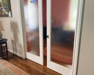 Pocket. Doors with full glass