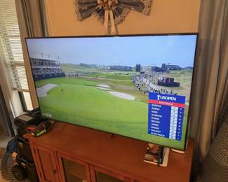 TV Must be picked up after house sells. 