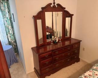 Dresser with Mirror 61x18x81 $295