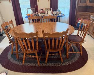 Dining Room Table w/6 chairs 65x42x28 $255