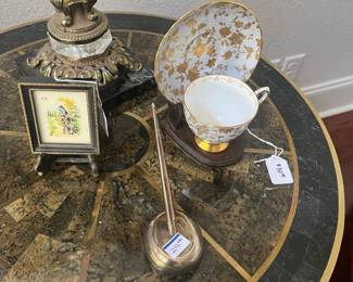 Decorative item
