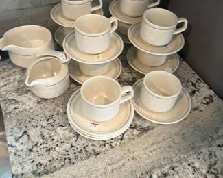 Ceramic dtoneware