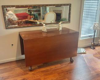 Beautiful Drop Leaf Table