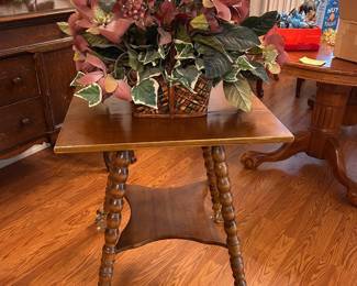 ANTIQUE PLANT STAND WITH AMAZING GLASS BALL AND CLAW