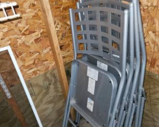 4 Folding Chairs