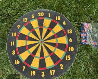 Vintage Bristle Dartboard Set w 5 Darts Classic Pub Style Game Board