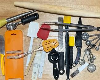 Kitchen Utensils 19 Pcs EKCO, Pampered Chef, LeCreuset, MORE