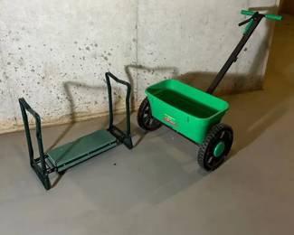 Gardening Kneeling Pad and KGRO FertilizerSeed Spreader