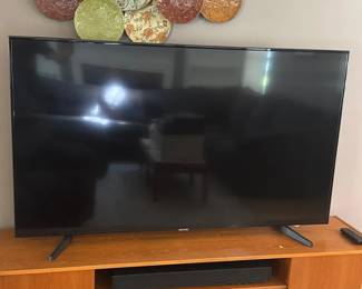 65inch Samsung Series 4K UHD Smart TV